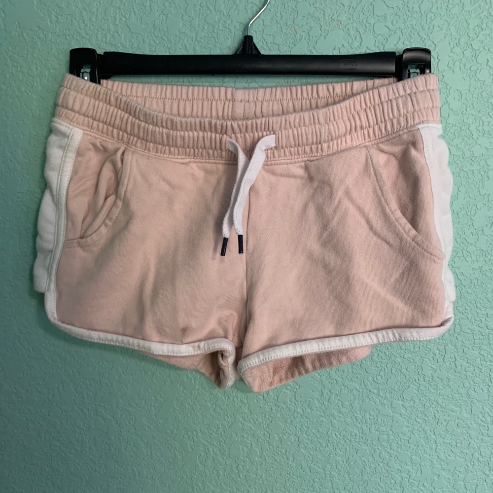 H&M pink shorts